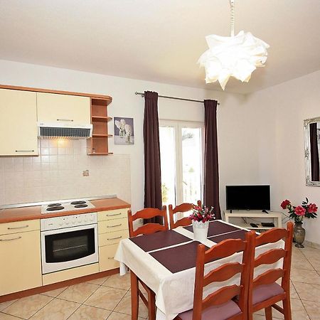 Apartments Mara Супетар Екстериор снимка
